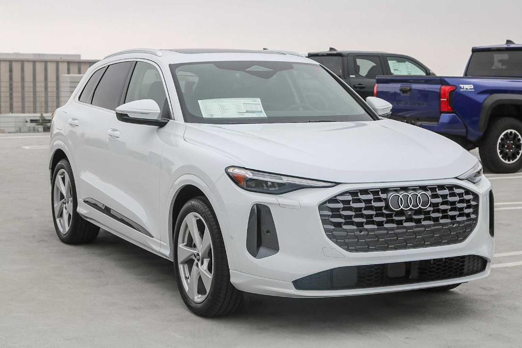 new 2025 Audi Q5 car, priced at $64,100
