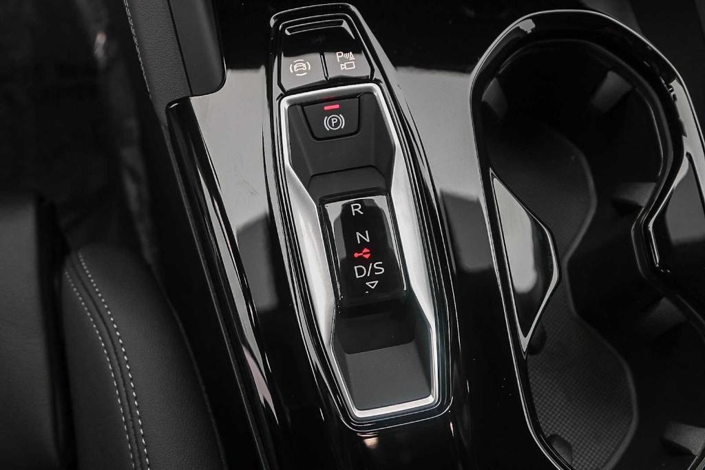 new 2025 Audi Q5 car, priced at $64,100