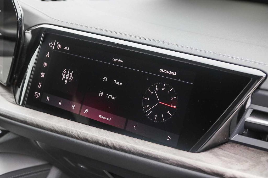 new 2025 Audi Q5 car, priced at $64,100
