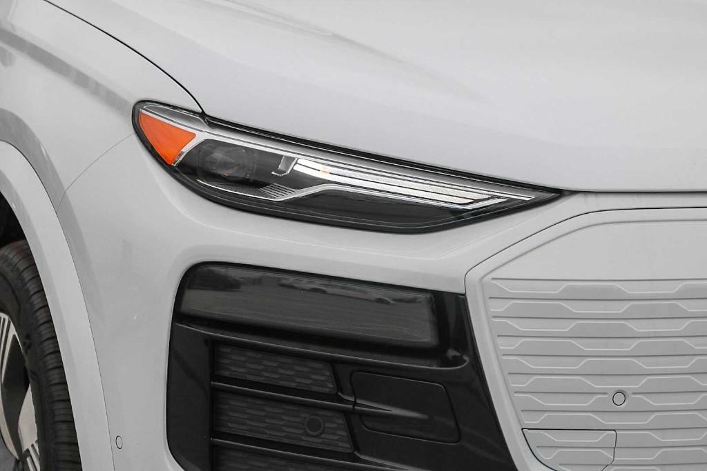 new 2025 Audi Q6 e-tron car, priced at $70,940