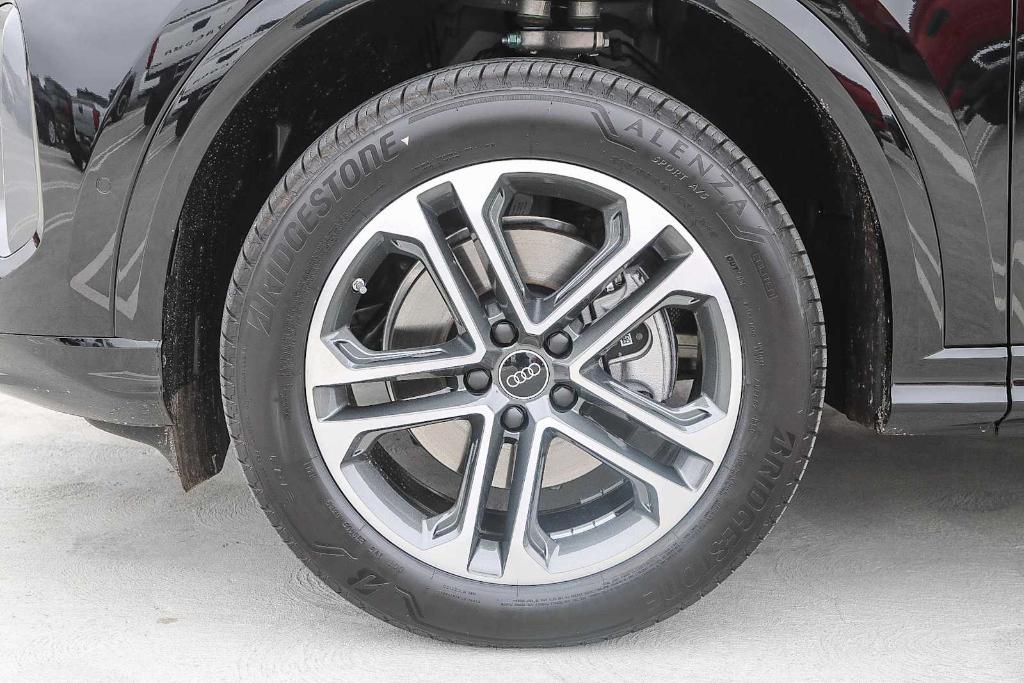 new 2025 Audi Q5 car, priced at $57,950