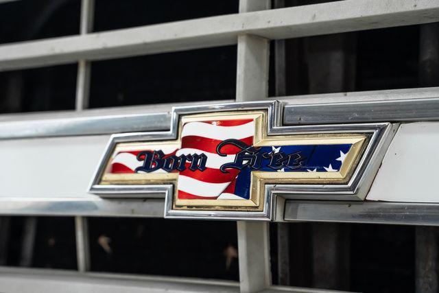 used 1986 Chevrolet Suburban car, priced at $29,991