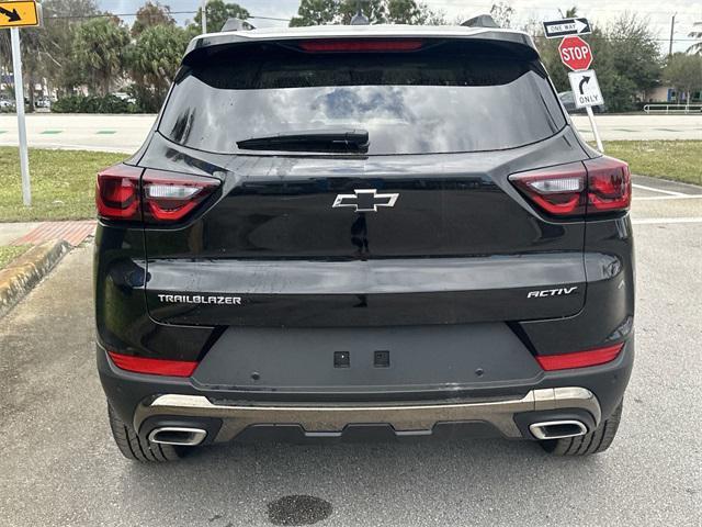 new 2025 Chevrolet TrailBlazer car, priced at $30,780