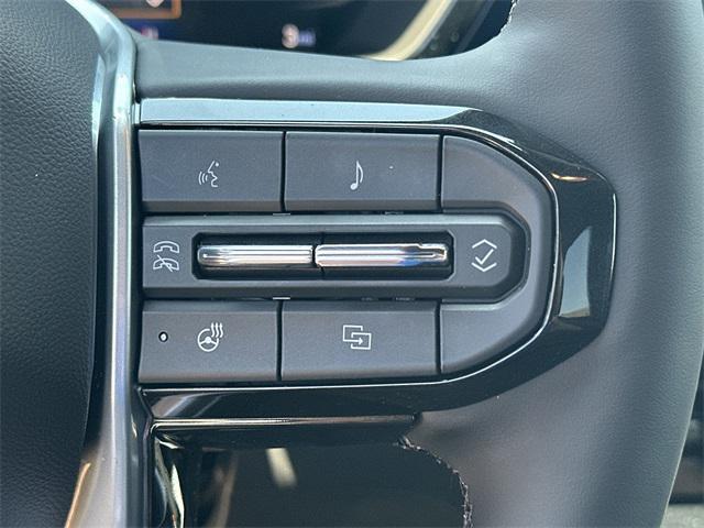 new 2025 Chevrolet Colorado car, priced at $42,060