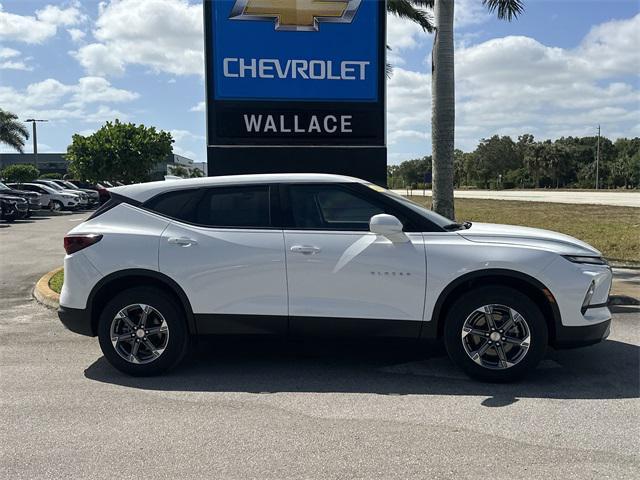 new 2025 Chevrolet Blazer car, priced at $37,485