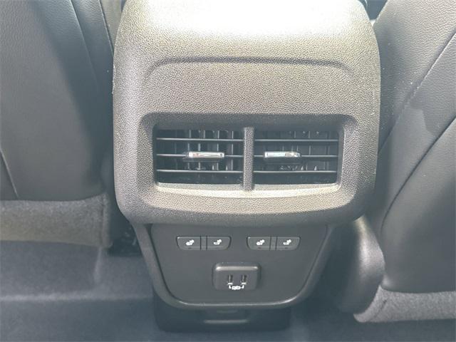 used 2021 Chevrolet Equinox car, priced at $19,985