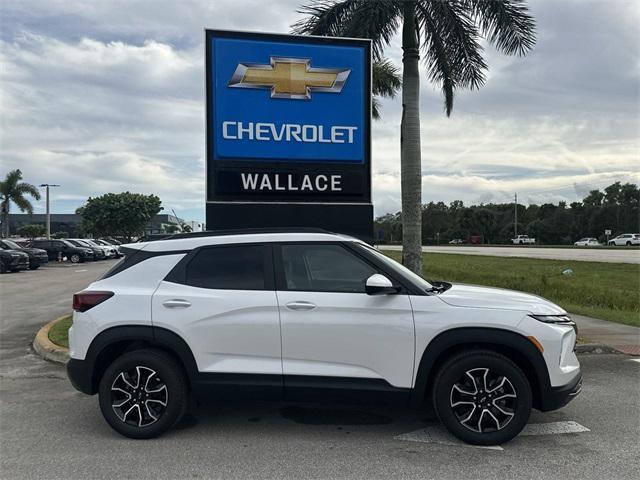 new 2025 Chevrolet TrailBlazer car, priced at $31,425