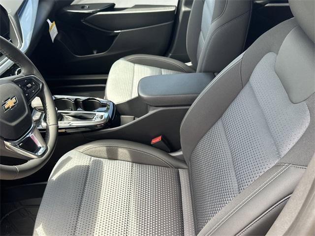 new 2025 Chevrolet Trax car, priced at $25,775