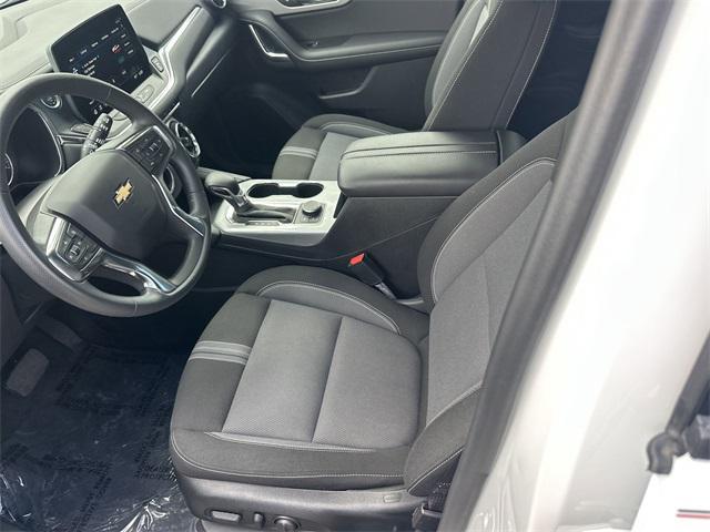 new 2025 Chevrolet Blazer car, priced at $39,380