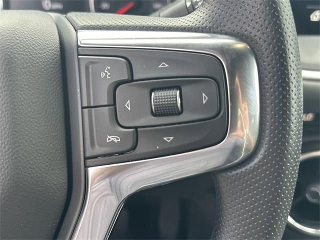 new 2025 Chevrolet Blazer car, priced at $39,380