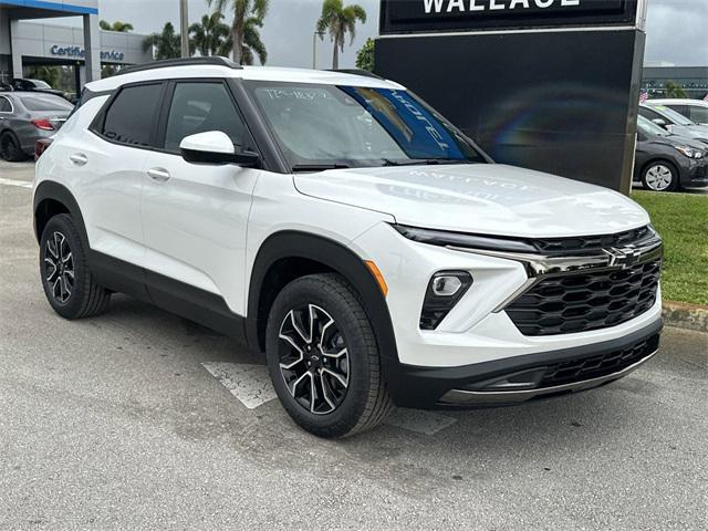 new 2025 Chevrolet TrailBlazer car, priced at $31,425