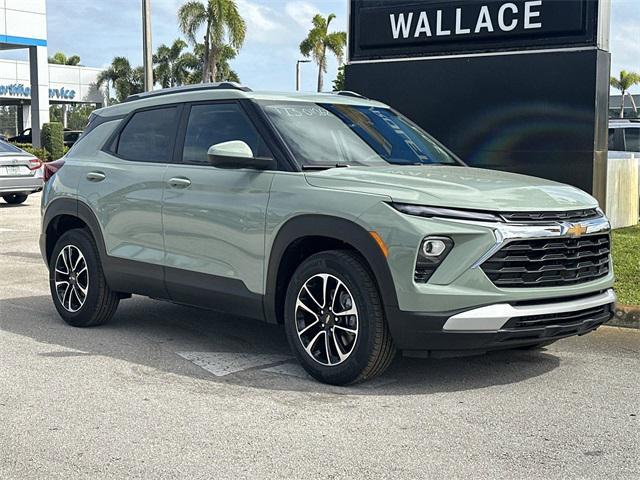 new 2025 Chevrolet TrailBlazer car, priced at $28,275