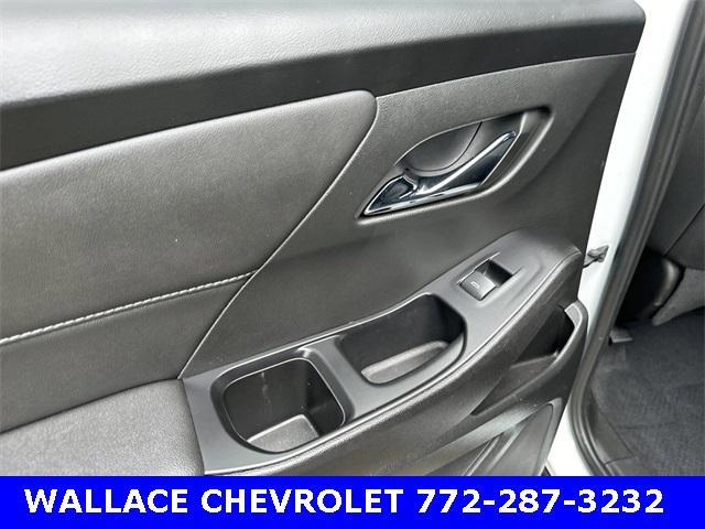 used 2023 Chevrolet Traverse car, priced at $28,985