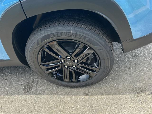 new 2025 Chevrolet Trax car, priced at $27,980