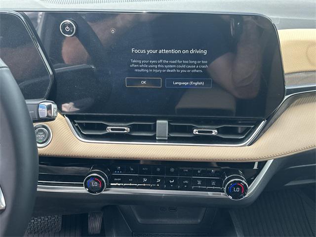 new 2025 Chevrolet Equinox car, priced at $38,800