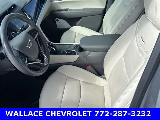 used 2023 Cadillac XT6 car, priced at $36,685