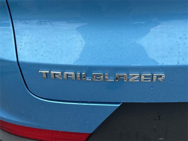 new 2025 Chevrolet TrailBlazer car, priced at $31,175