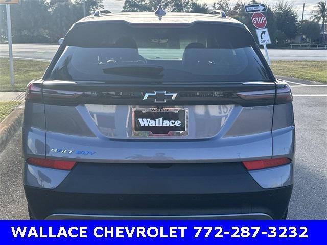 used 2022 Chevrolet Bolt EUV car, priced at $25,885