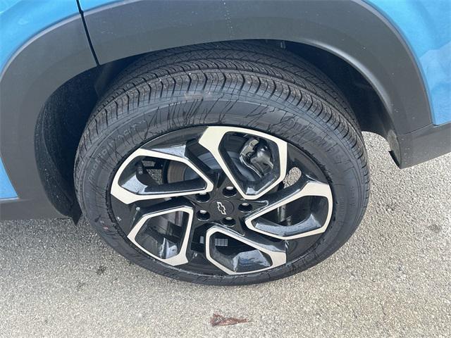 new 2025 Chevrolet Trax car, priced at $28,365