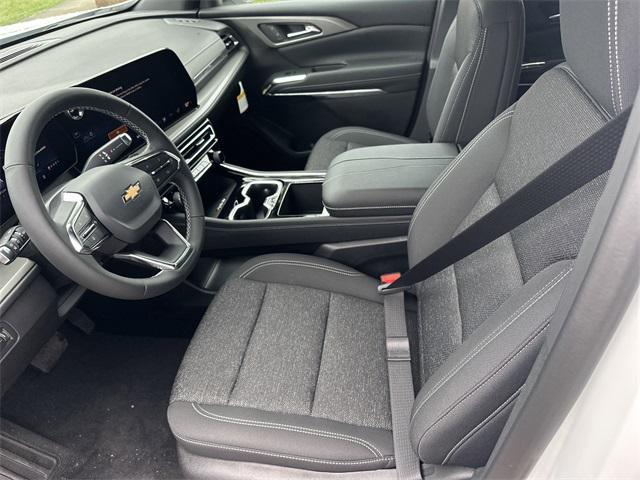 new 2025 Chevrolet Traverse car, priced at $45,195