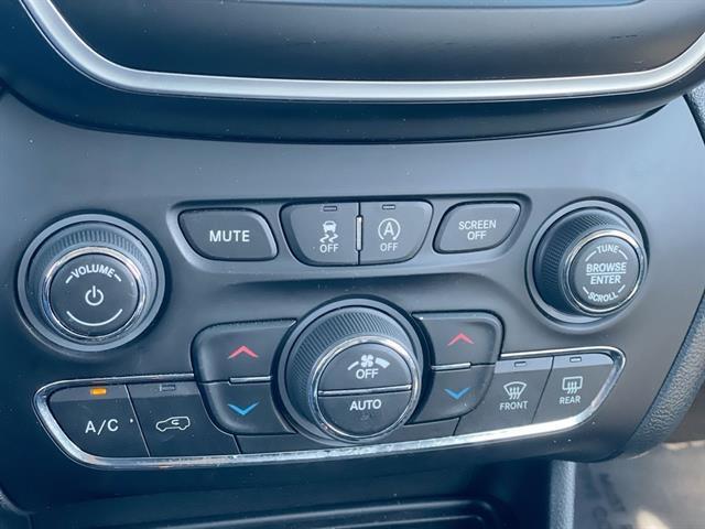 used 2021 Jeep Cherokee car, priced at $21,998