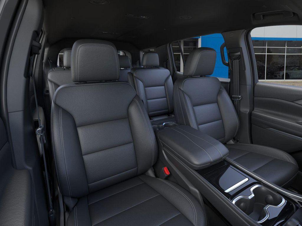new 2026 Chevrolet Traverse car, priced at $49,630