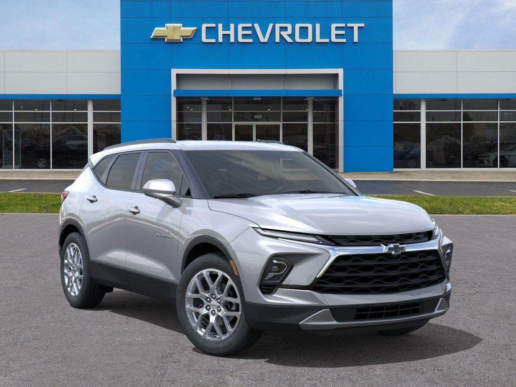 new 2025 Chevrolet Blazer car, priced at $37,039