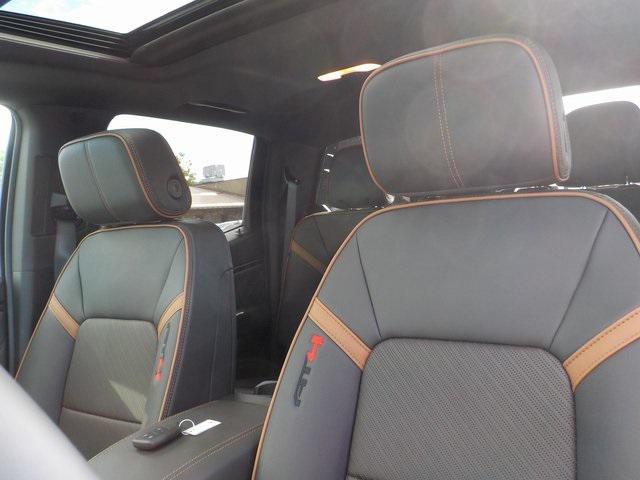 new 2025 GMC Canyon car, priced at $52,609