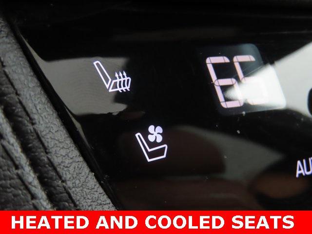 used 2020 Cadillac XT5 car, priced at $19,000