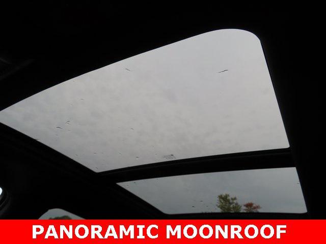 used 2020 Cadillac XT5 car, priced at $19,000