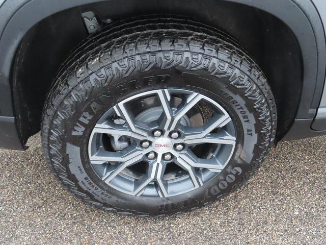 new 2025 GMC Acadia car, priced at $53,699