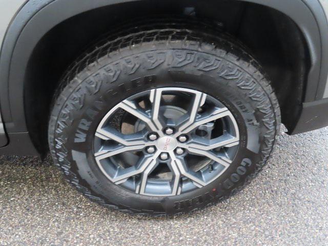 new 2025 GMC Acadia car, priced at $53,699