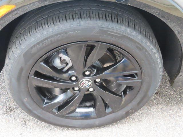 new 2025 Buick Encore GX car, priced at $28,625