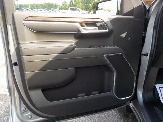 new 2025 GMC Sierra 1500 car, priced at $46,538