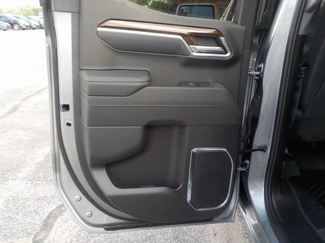 new 2025 GMC Sierra 1500 car, priced at $46,538