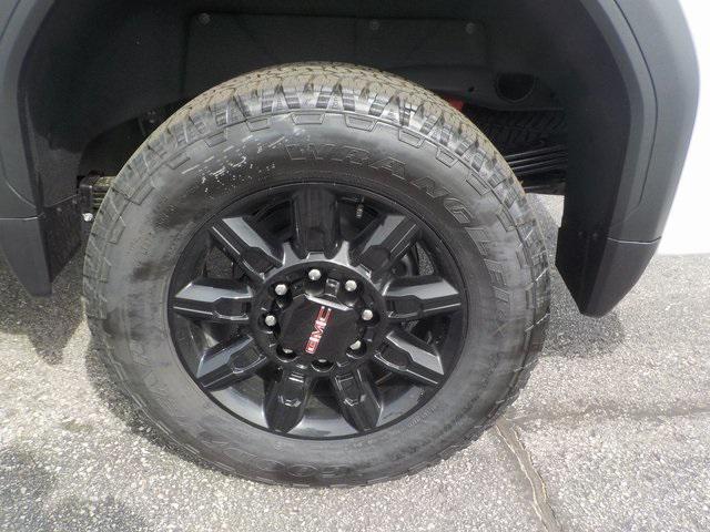 new 2025 GMC Sierra 2500 car, priced at $78,400