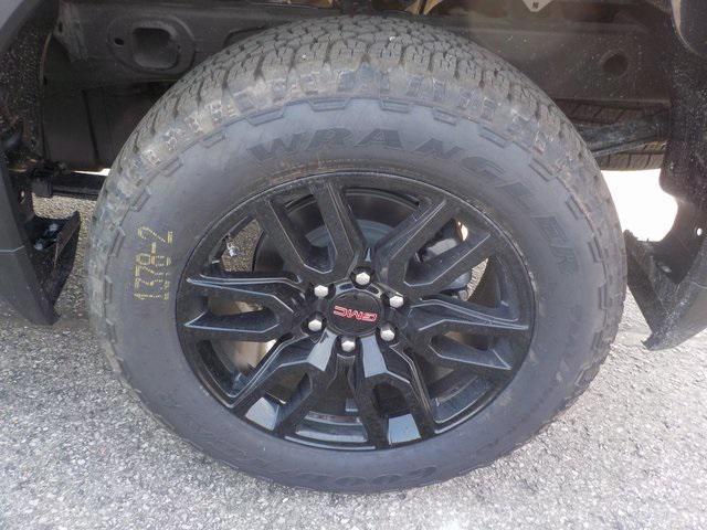 new 2025 GMC Sierra 1500 car, priced at $46,538