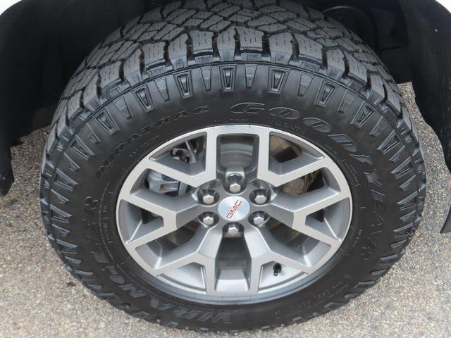 used 2022 GMC Canyon car, priced at $35,000
