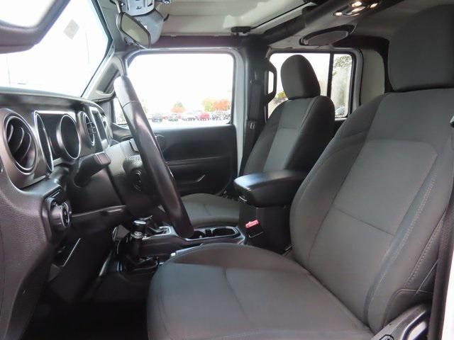 used 2021 Jeep Gladiator car, priced at $32,000