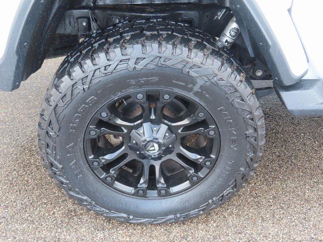 used 2021 Jeep Gladiator car, priced at $32,000