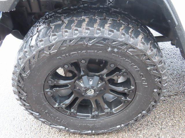 used 2021 Jeep Gladiator car, priced at $32,000
