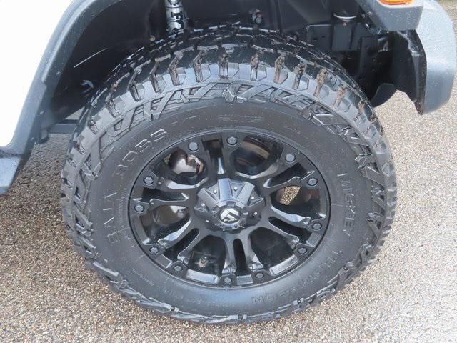 used 2021 Jeep Gladiator car, priced at $32,000