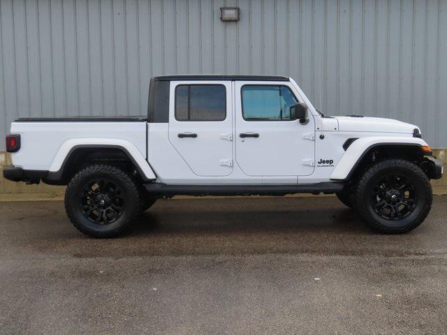 used 2021 Jeep Gladiator car, priced at $32,000