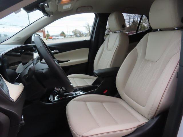 new 2025 Buick Encore GX car, priced at $35,101