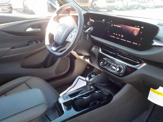 new 2025 Buick Envista car, priced at $26,148