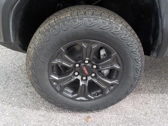 new 2025 GMC Canyon car, priced at $43,880