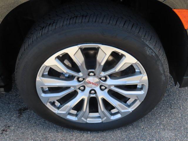 used 2024 GMC Yukon XL car, priced at $79,000
