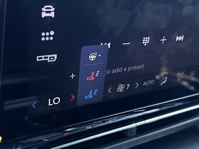 new 2025 Lincoln Nautilus car, priced at $62,117