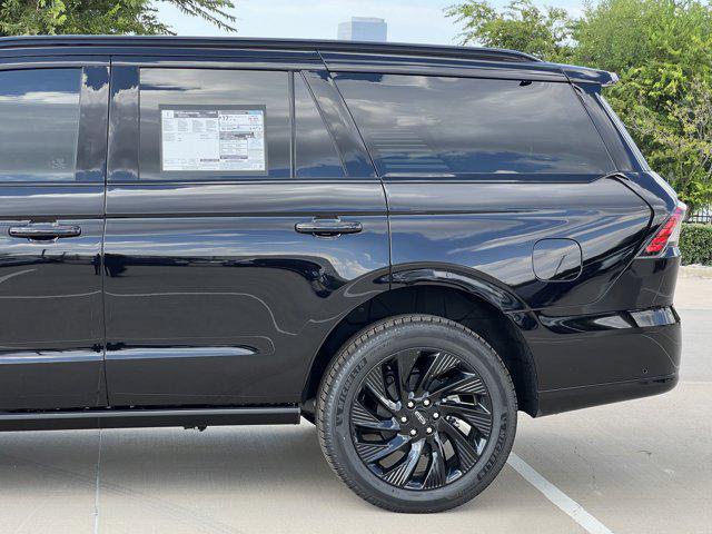 new 2025 Lincoln Navigator car, priced at $108,310