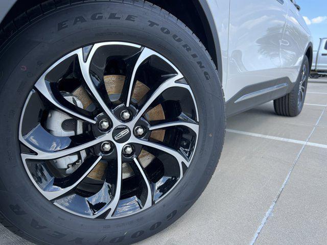new 2025 Lincoln Nautilus car, priced at $60,547